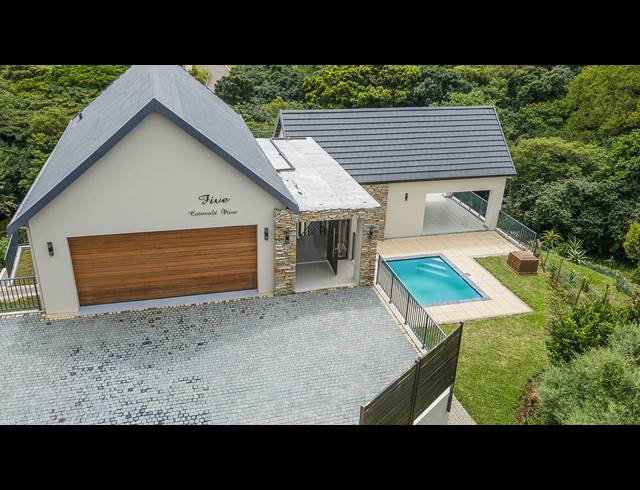 4 BEDROOM HOUSE FOR SALE IN COTSWOLD DOWNS GOLF & COUNTRY ESTATE